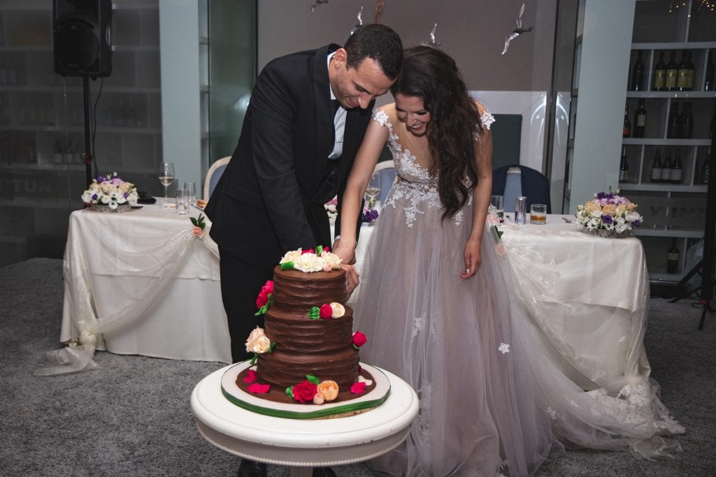 Сватбения ден на Геновева и Иван а това е тяхната сватбена торта от Захаро